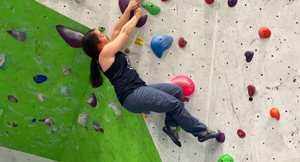 winter indoor 6 week beginner rock climbing course
