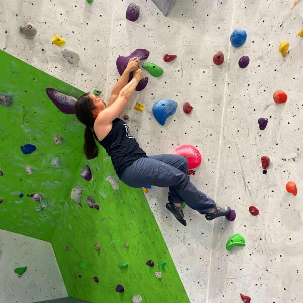 Winter indoor 6 week beginner rock climbing course with Irish Mountaineering Academy in the Burren